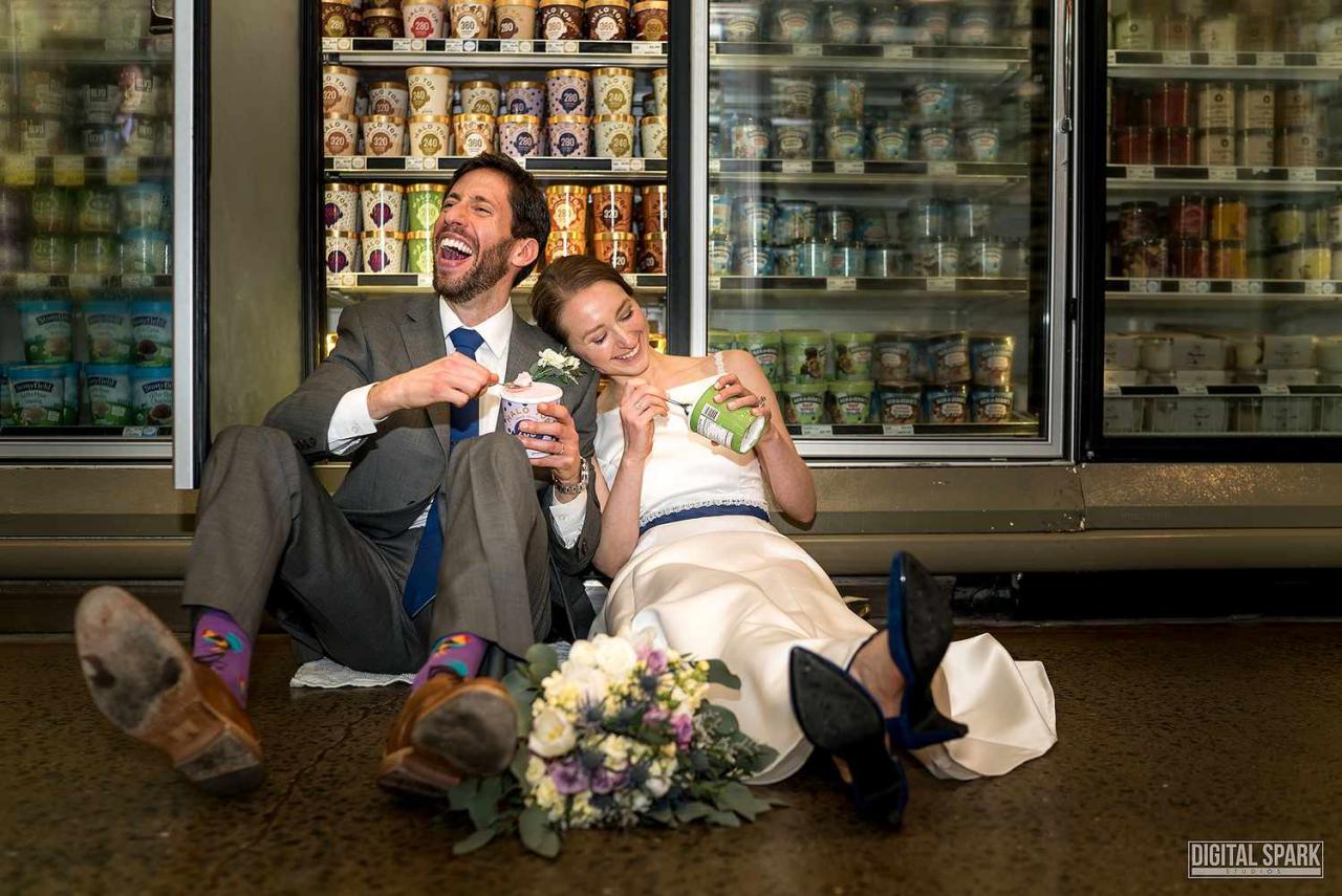 Couple Gets Married at Whole Foods | PEOPLE.com